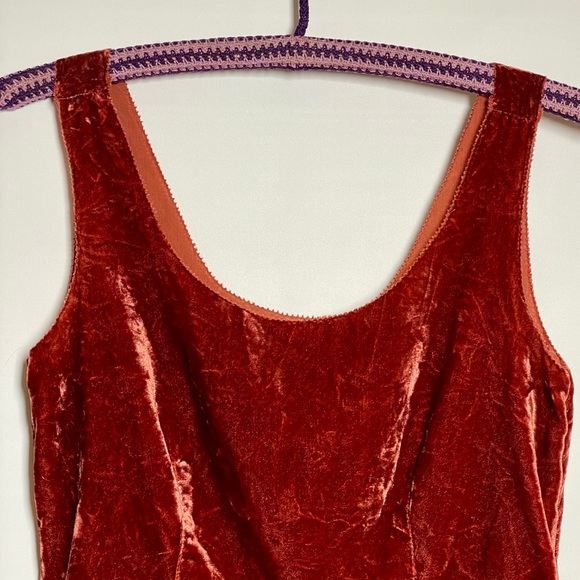 ❤︎︎ 𝕍𝕒𝕝𝕖𝕟𝕥𝕚𝕟𝕖 ❤︎︎ Rᴀᴄʜᴇʟ Rᴏʏ Cʀᴜsʜᴇᴅ Vᴇʟᴠᴇᴛ Tᴀɴᴋ Sᴛʏʟᴇ Mɪɴɪ Dʀᴇss - Picture 2 of 10